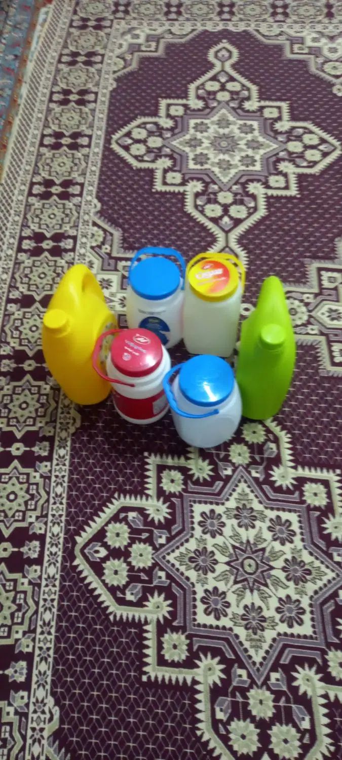 دبه ماست و چهارلیتری|ظروف نگهدارنده، پلاستیکی، یک‌بارمصرف|مشهد, شهید آوینی|دیوار