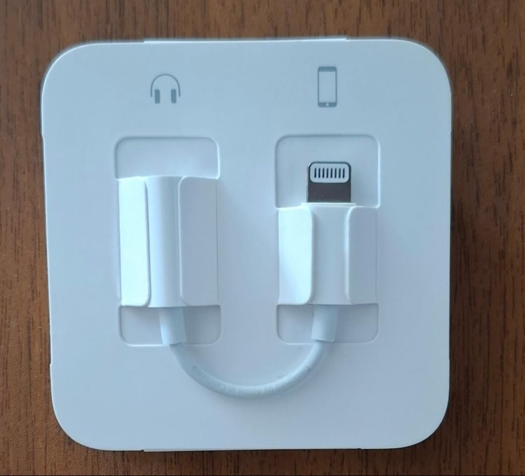 هنسفری و مبدل لایتنینگ به جک 3.5 میلیمتری|لوازم جانبی موبایل و تبلت|تهران, امیرآباد|دیوار