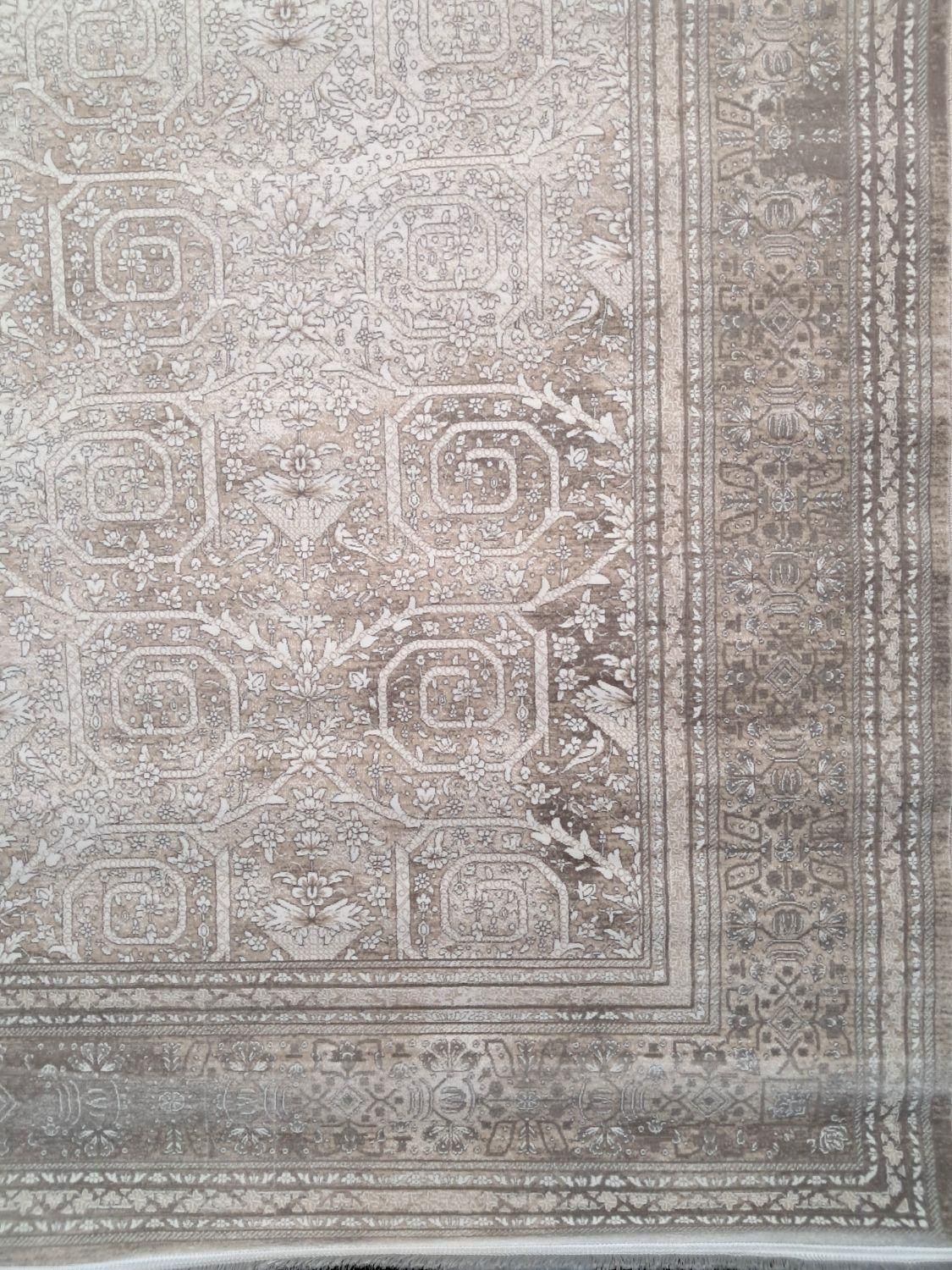 فرش وینتیج کرم چرک ۷۰۰ شانه|فرش|رشت, حومه رشت|دیوار