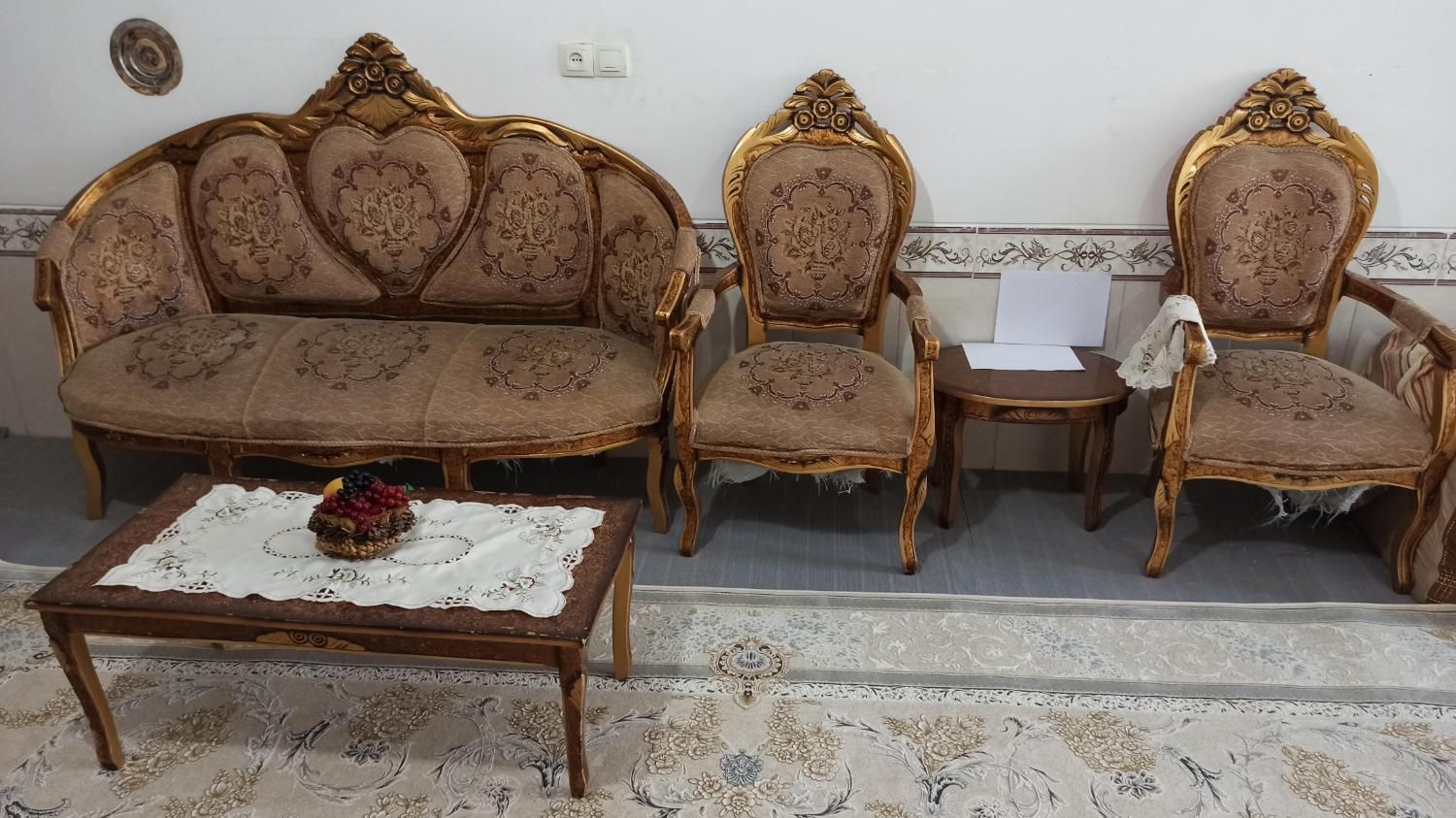 مبل سلطنتی ۹ نفره|مبلمان خانگی و میز عسلی|فسا, |دیوار