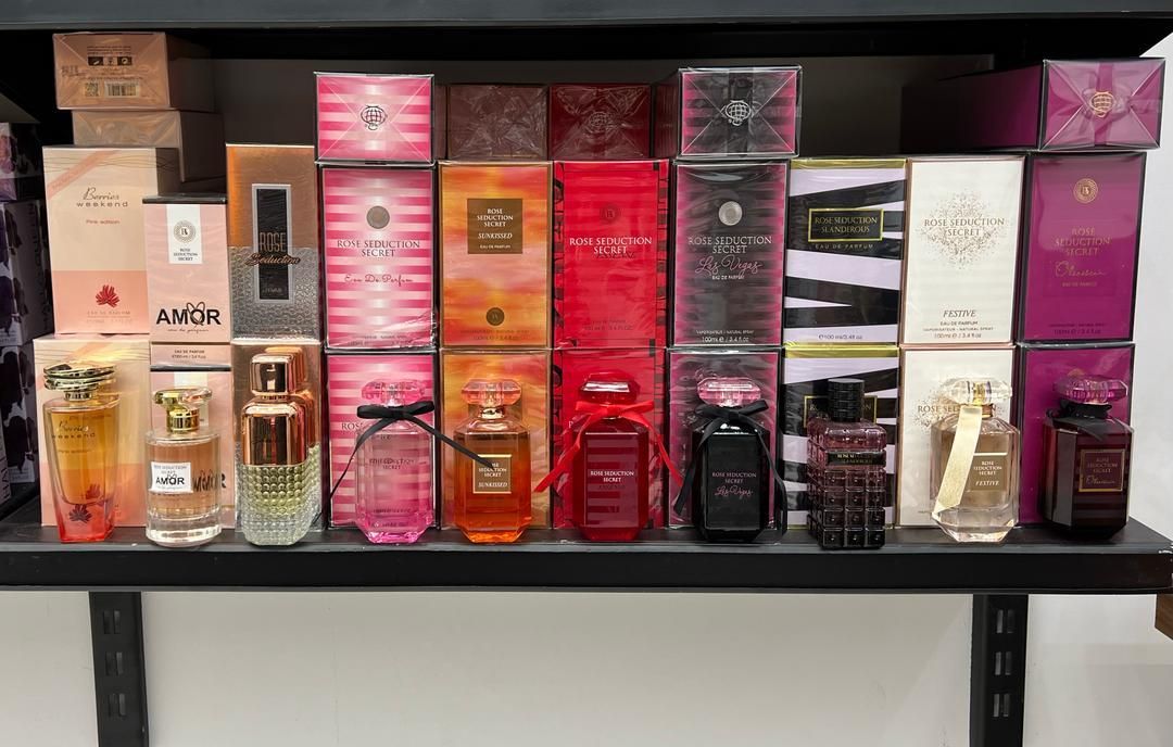 فروش عطر و ادکلن های شرکتی و اماراتی اصلی|آرایشی، بهداشتی، درمانی|شیراز, فخرآباد (دروازه کازرون)|دیوار