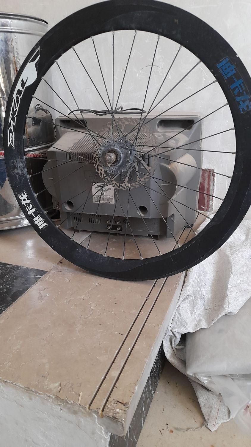 رینگ طوقه دو چرخه ۲۴ کامل با زنگر و دیسک ۲عدد|دوچرخه، اسکیت، اسکوتر|اسلامآباد غرب, |دیوار