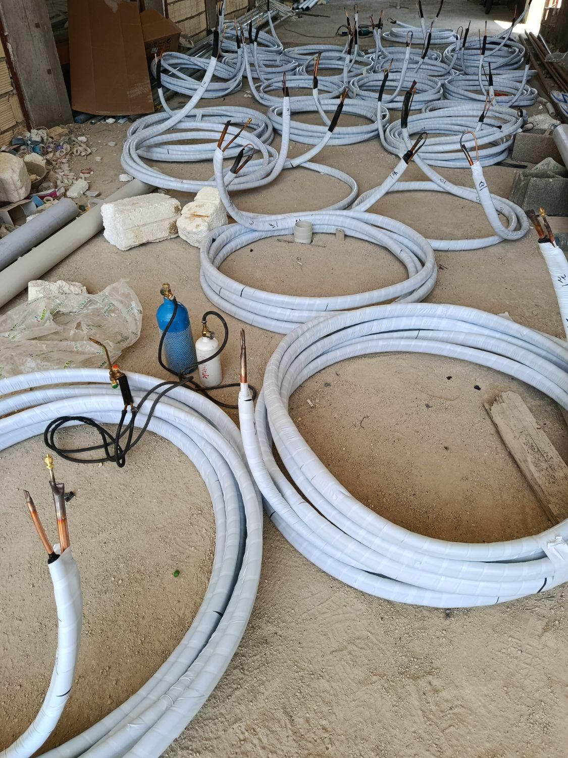 نصب فروش و لوله کشی اسپیلت اسپیلت کولر|خدمات پیشه و مهارت|شیراز, ریشمک|دیوار