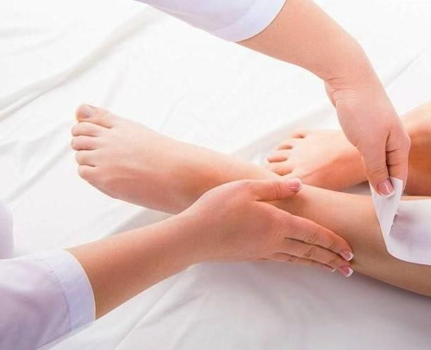 اپیلاسیون و وکس تخصصی فقط مخصوص بانوان|خدمات آرایشگری و زیبایی|اردبیل, |دیوار