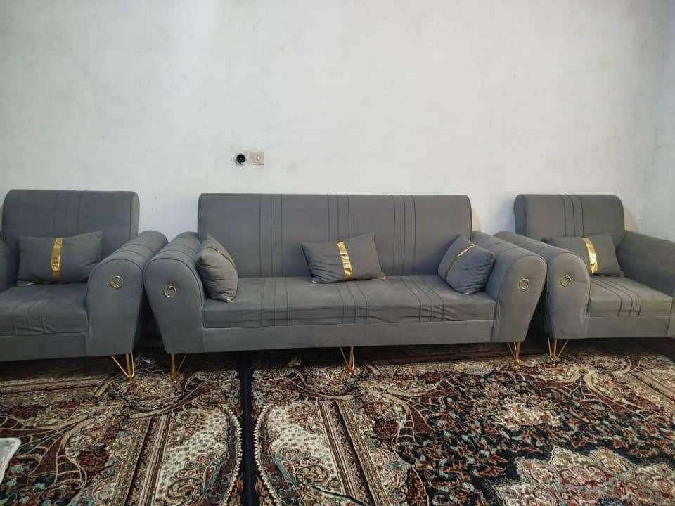 مبل نو تازه خریدم به دلیل جابجایی میفروشم|مبلمان خانگی و میز عسلی|تهران, امام حسین(ع)|دیوار