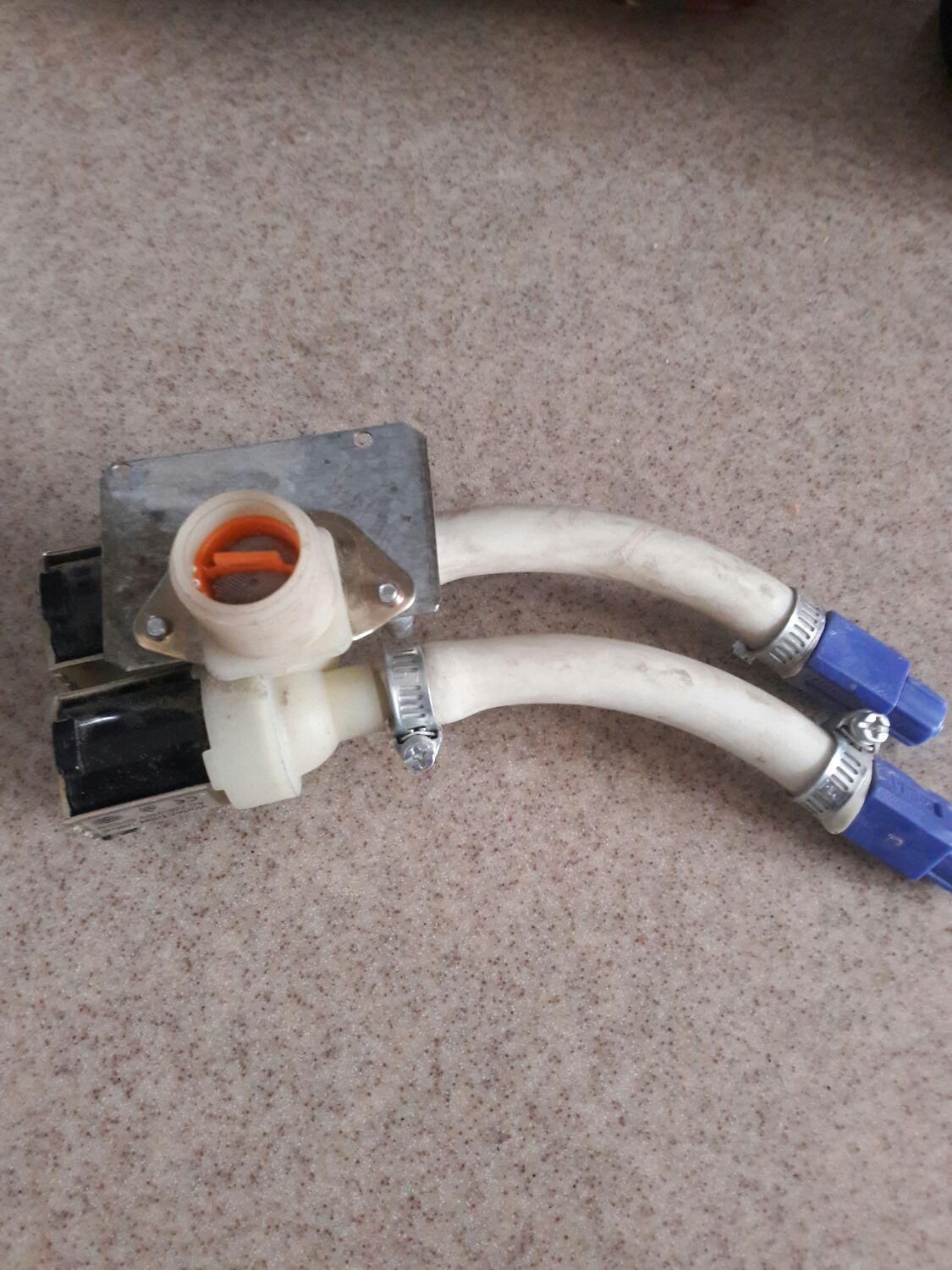 شیر برقی ماشین لباسشویی|ماشین لباسشویی و خشککن لباس|کازرون, |دیوار