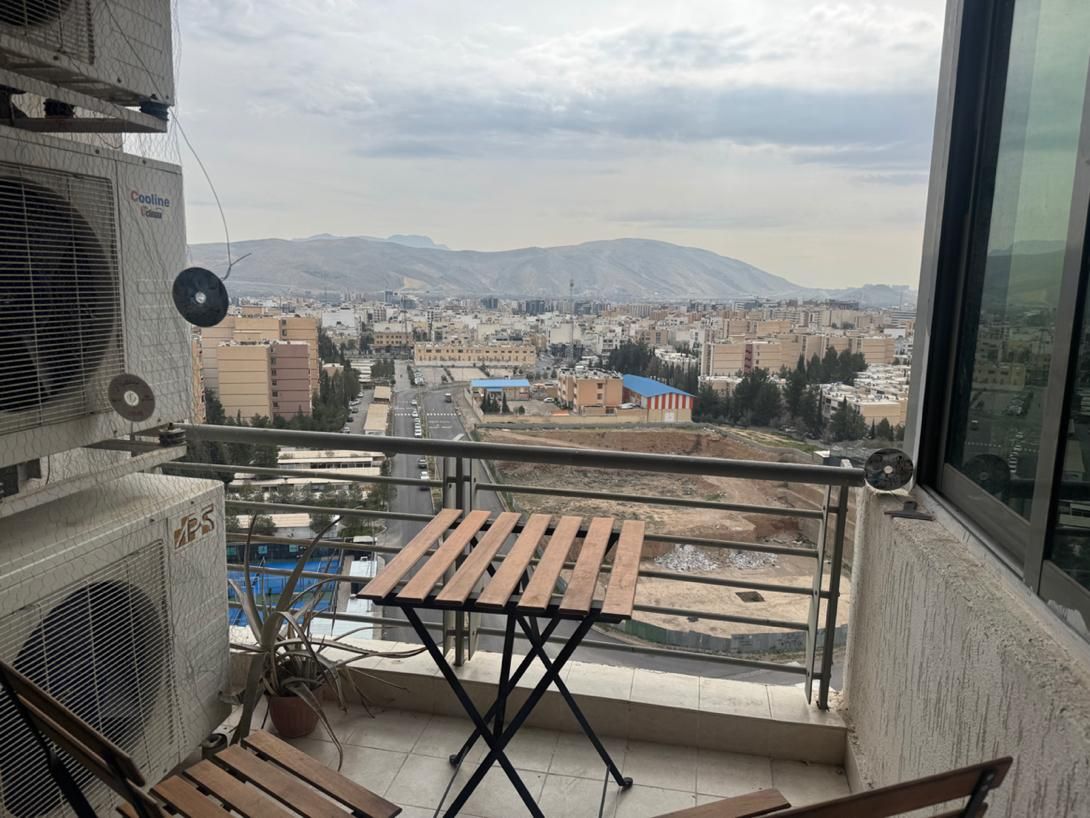 مبله طبقه ۱۴ویو زیبا. لوکیشن.|اجارهٔ کوتاه‌مدت آپارتمان و سوئیت|شیراز, گلدشت معالی‌آباد|دیوار