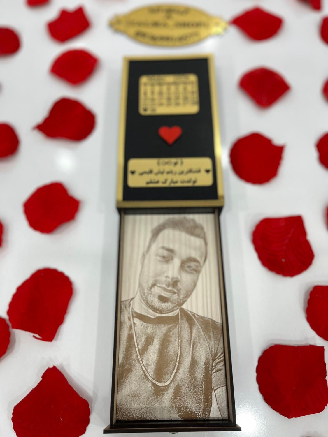 باکس کشویی کادویی|مجسمه، تندیس، ماکت|اهواز, کوروش|دیوار