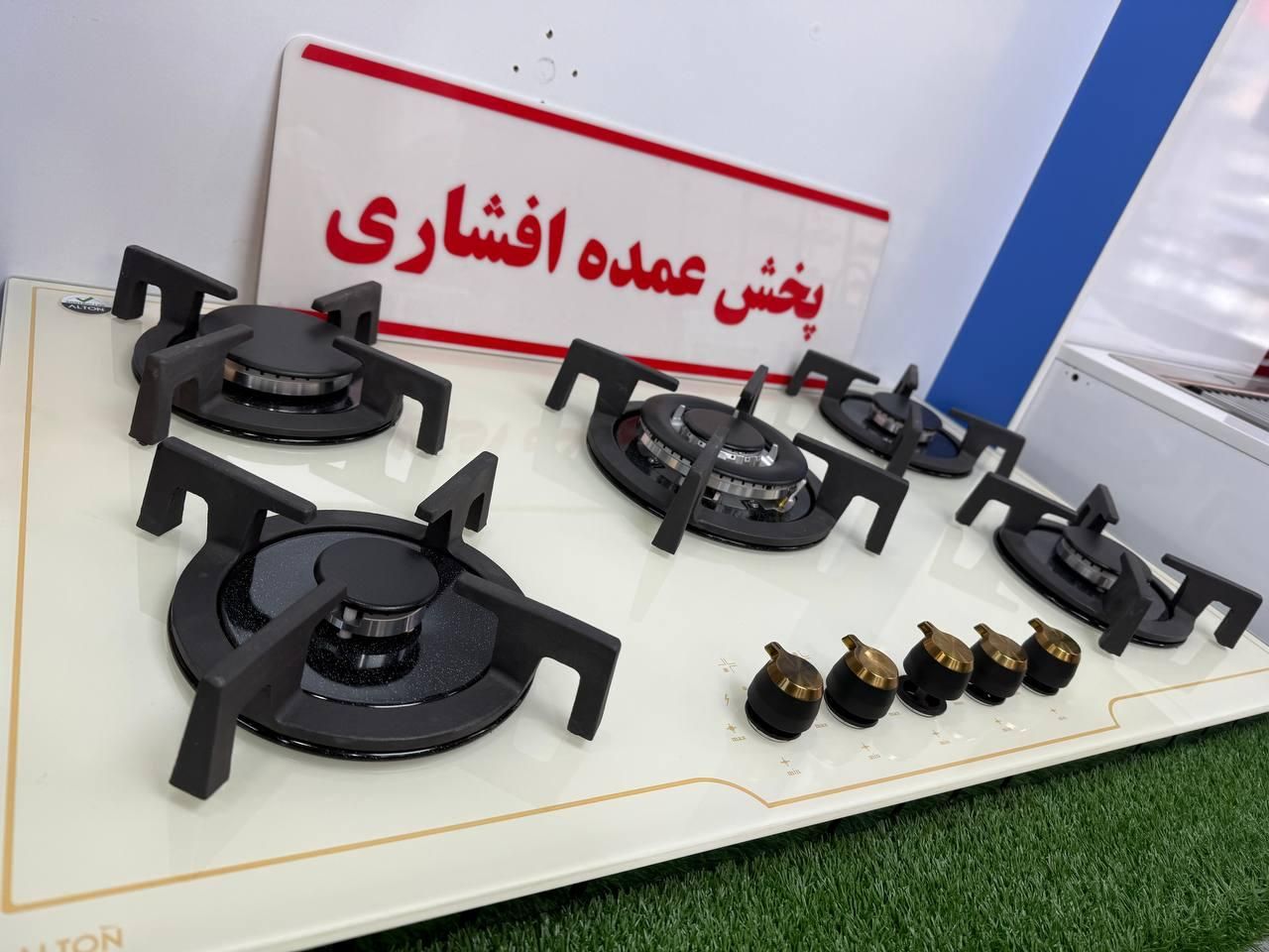 اجاق گاز صفحه ای رنگ کرم(افشاری پخش کننده)|اجاق گاز و لوازم برقی پخت‌وپز|زنجان, |دیوار