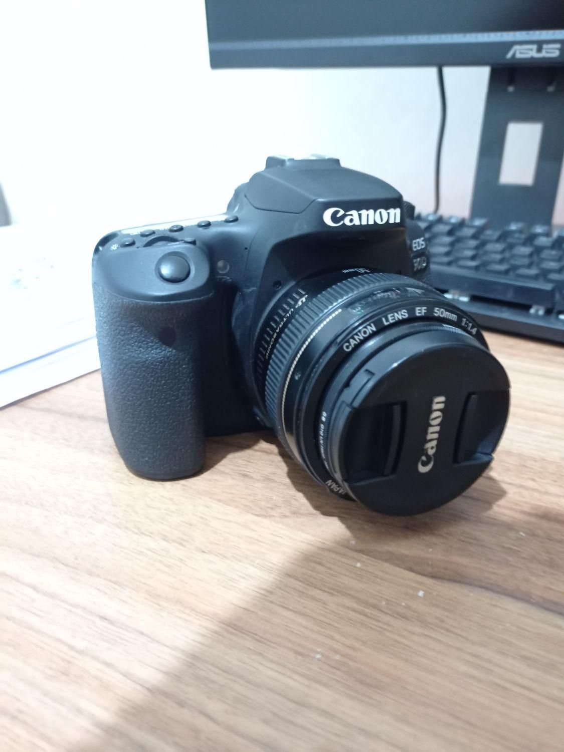 دوربین canon 90D در حدنو با لنز 50 میلی متر f 1.4|دوربین عکاسی و فیلم‌برداری|تهران, جنت‌آباد جنوبی|دیوار