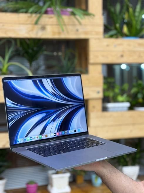 مک بوک پرو ۲۰۱۸ 15 اینچ i7 رم ۳۲ (تک سایار)|رایانه همراه|تبریز, |دیوار