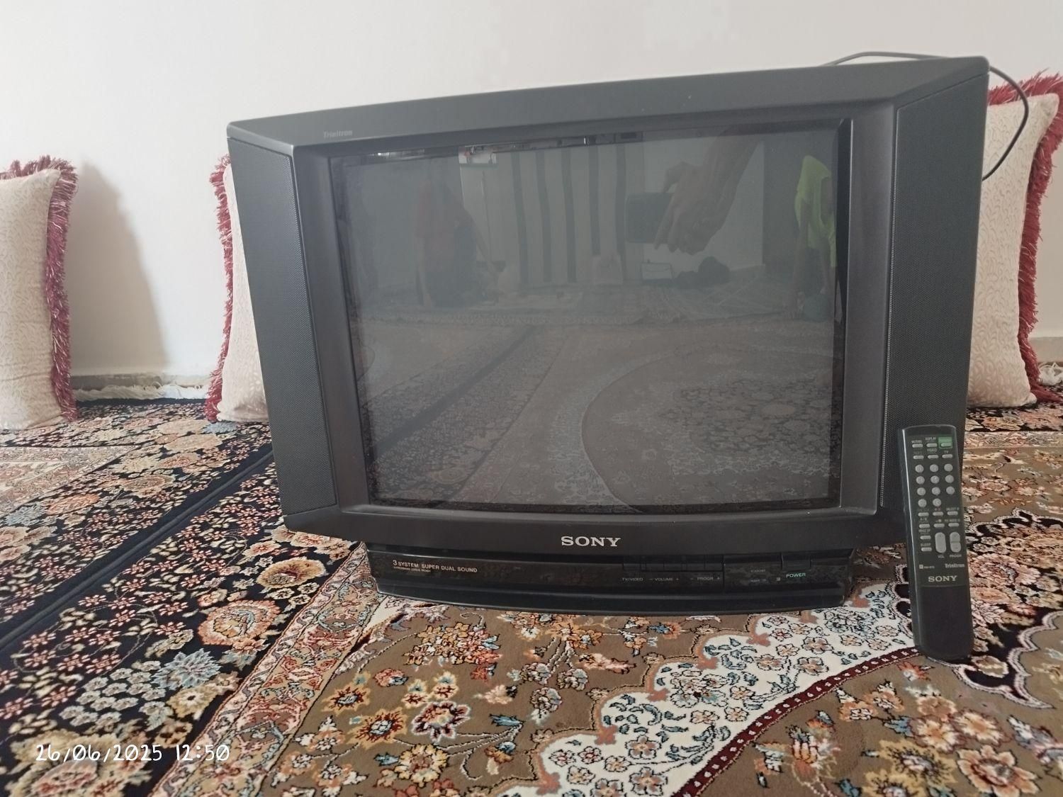 تلویزیون قدیمی سونی|تلویزیون و پروژکتور|سنندج, |دیوار