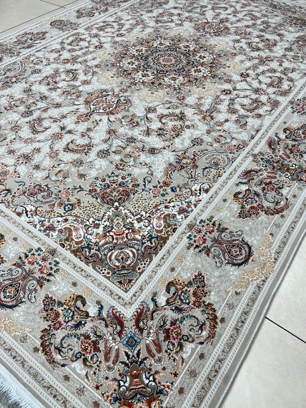فرش ماشینی 9 متری 1200 شانه ( به قیمت کارخانه)|فرش|تبریز, |دیوار