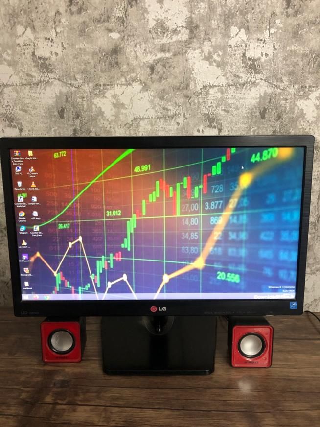 کامپیوتر + مانیتور LG تخت + میز و صندلی|رایانه رومیزی|اصفهان, کوی گلزار|دیوار