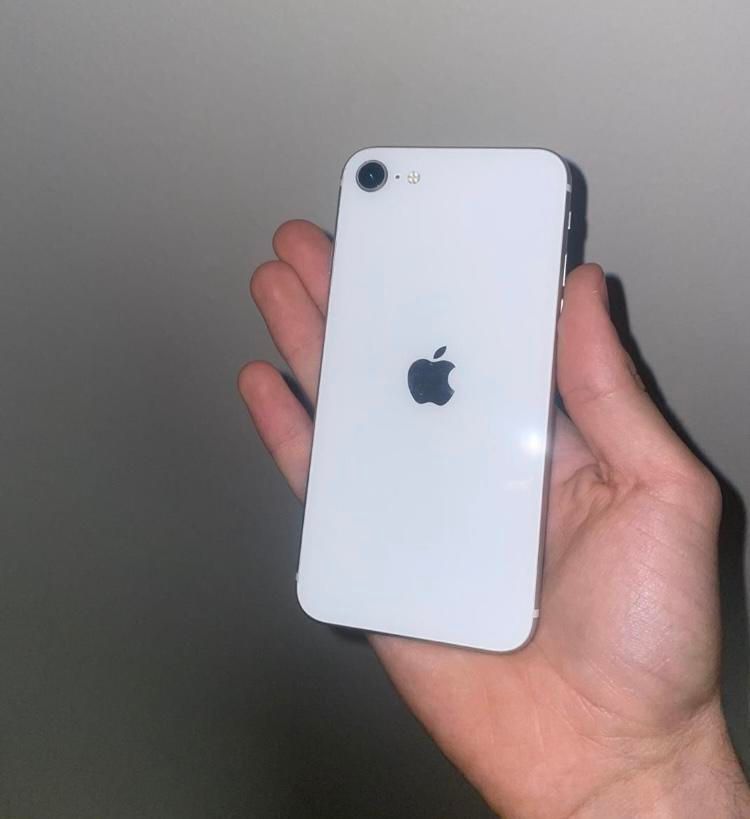اپل iPhone SE (2020) با حافظهٔ ۱۲۸ گیگابایت|موبایل|تهران, نعمت‌آباد|دیوار