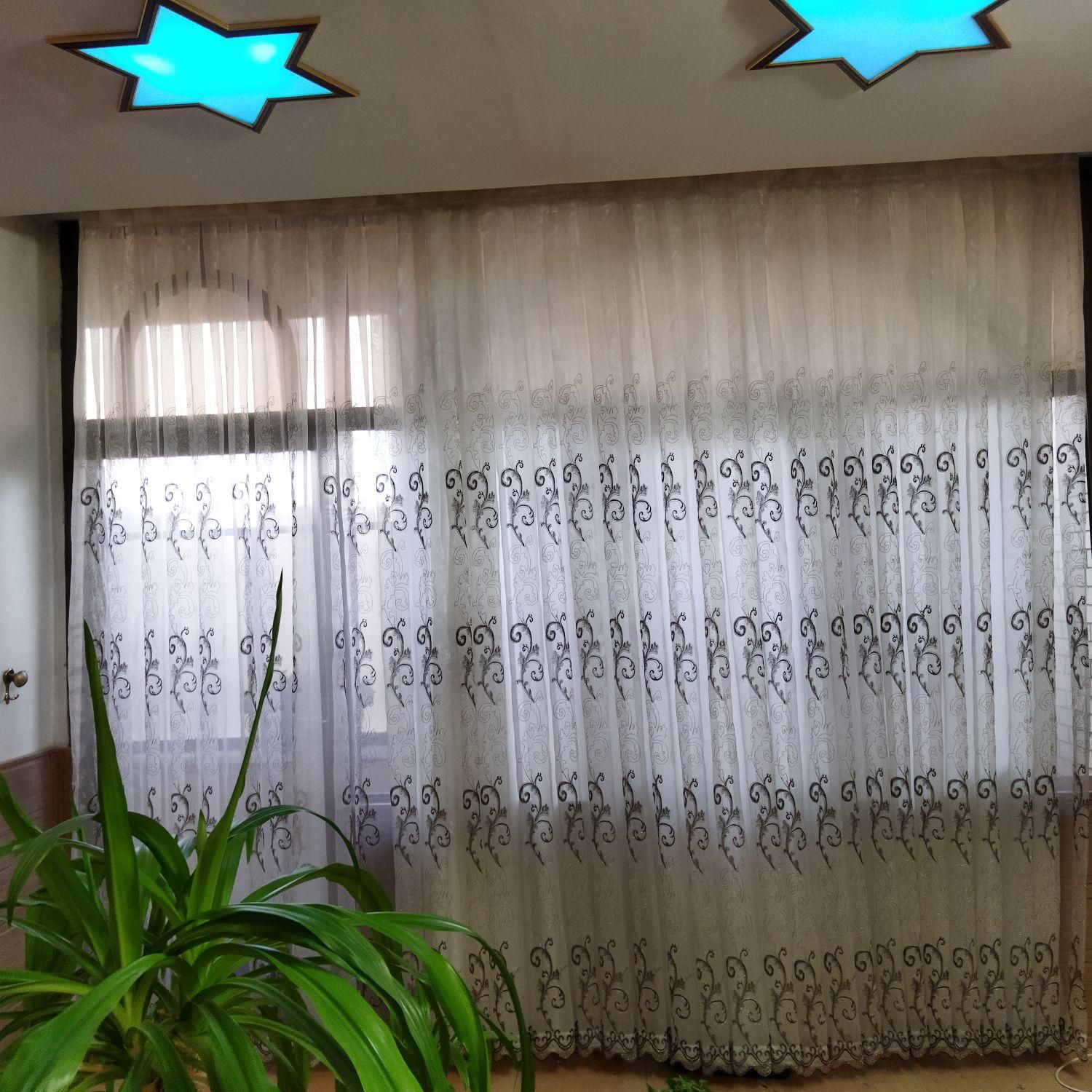 پرده|پرده، رانر، رومیزی|اصفهان, خانه اصفهان|دیوار