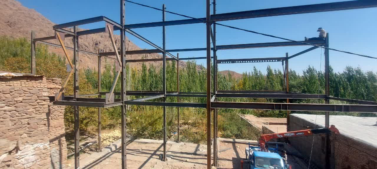 جرثقیل نیسان   (آهن کشی تا دو طبقه تخلیه و بارگیری|خدمات حمل و نقل|تربت‌حیدریه, چهارراه خواف|دیوار