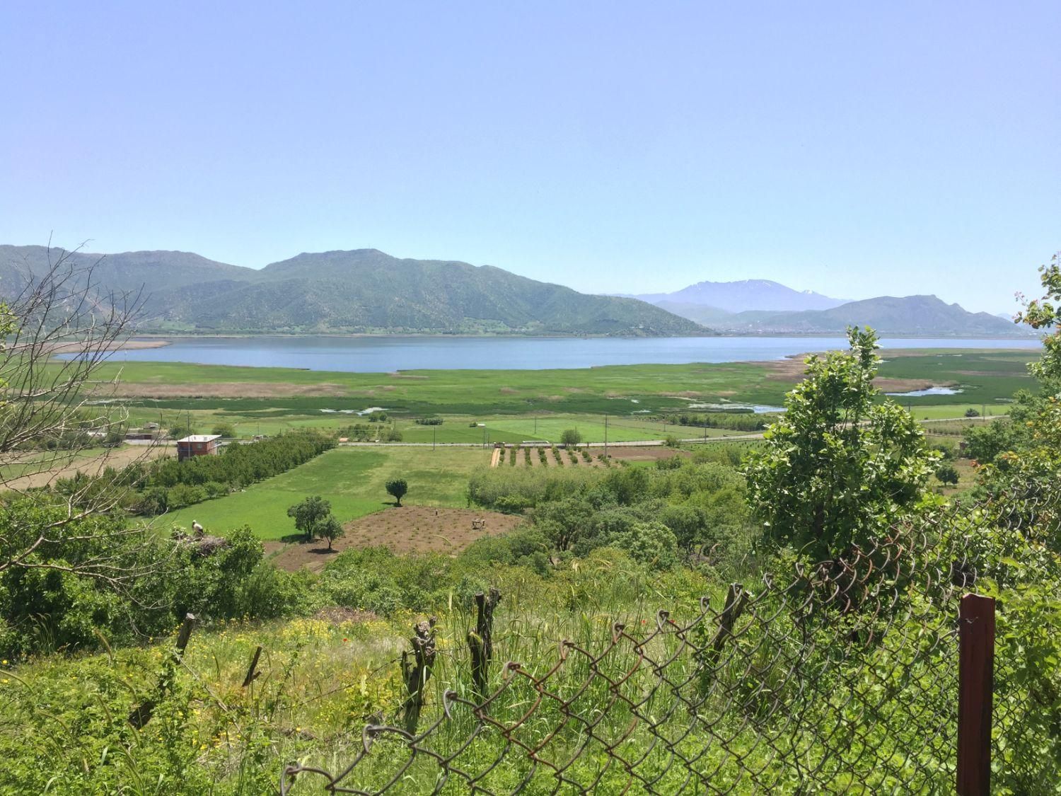 ویلا باغ سویت|اجارهٔ کوتاه‌مدت ویلا و باغ|مریوان, |دیوار