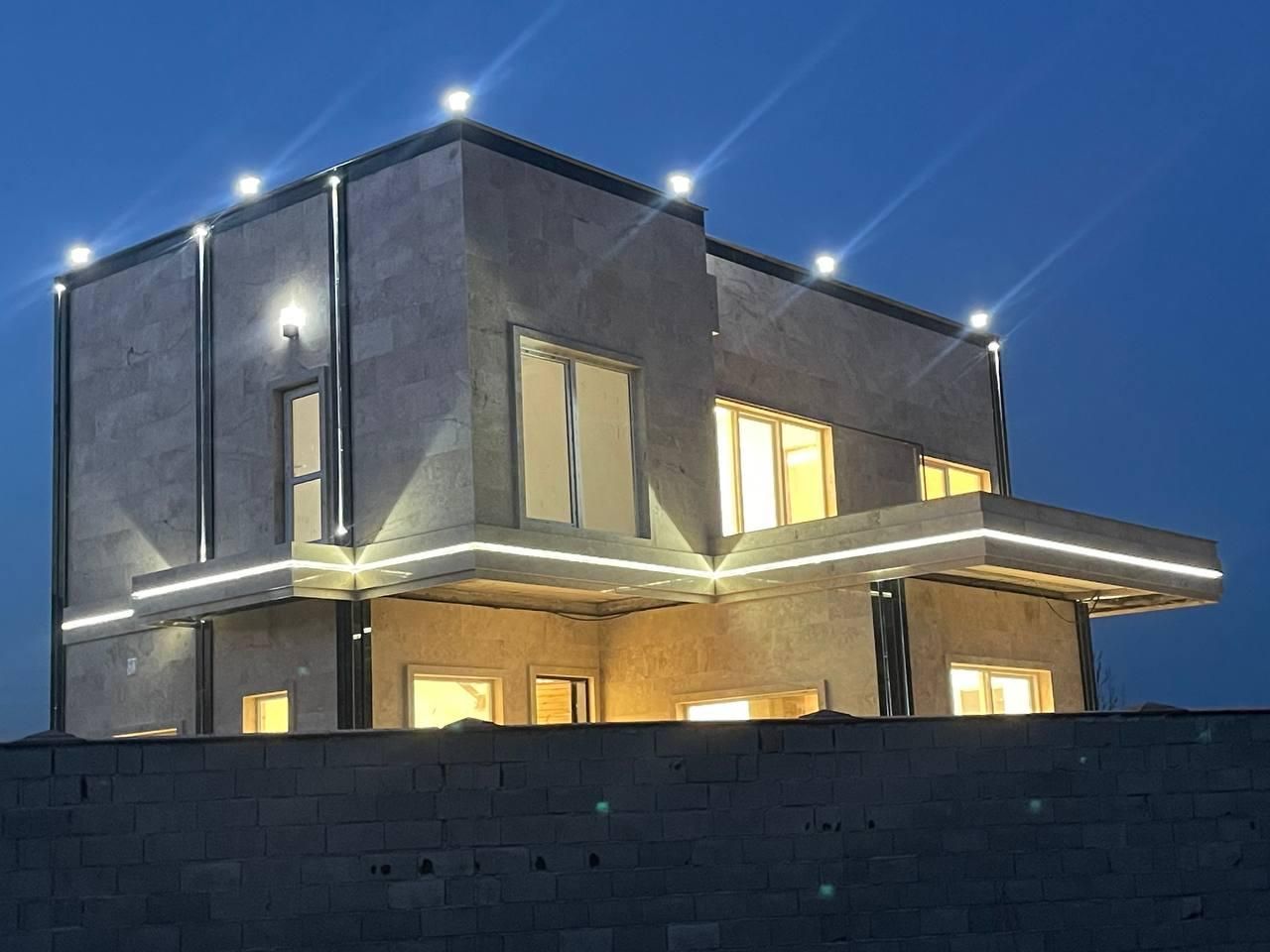 ویلا نوساز دوبلکس ۳۰۰متر زمین ۲۲۰متر بنا|فروش خانه و ویلا|رضوانشهر, |دیوار