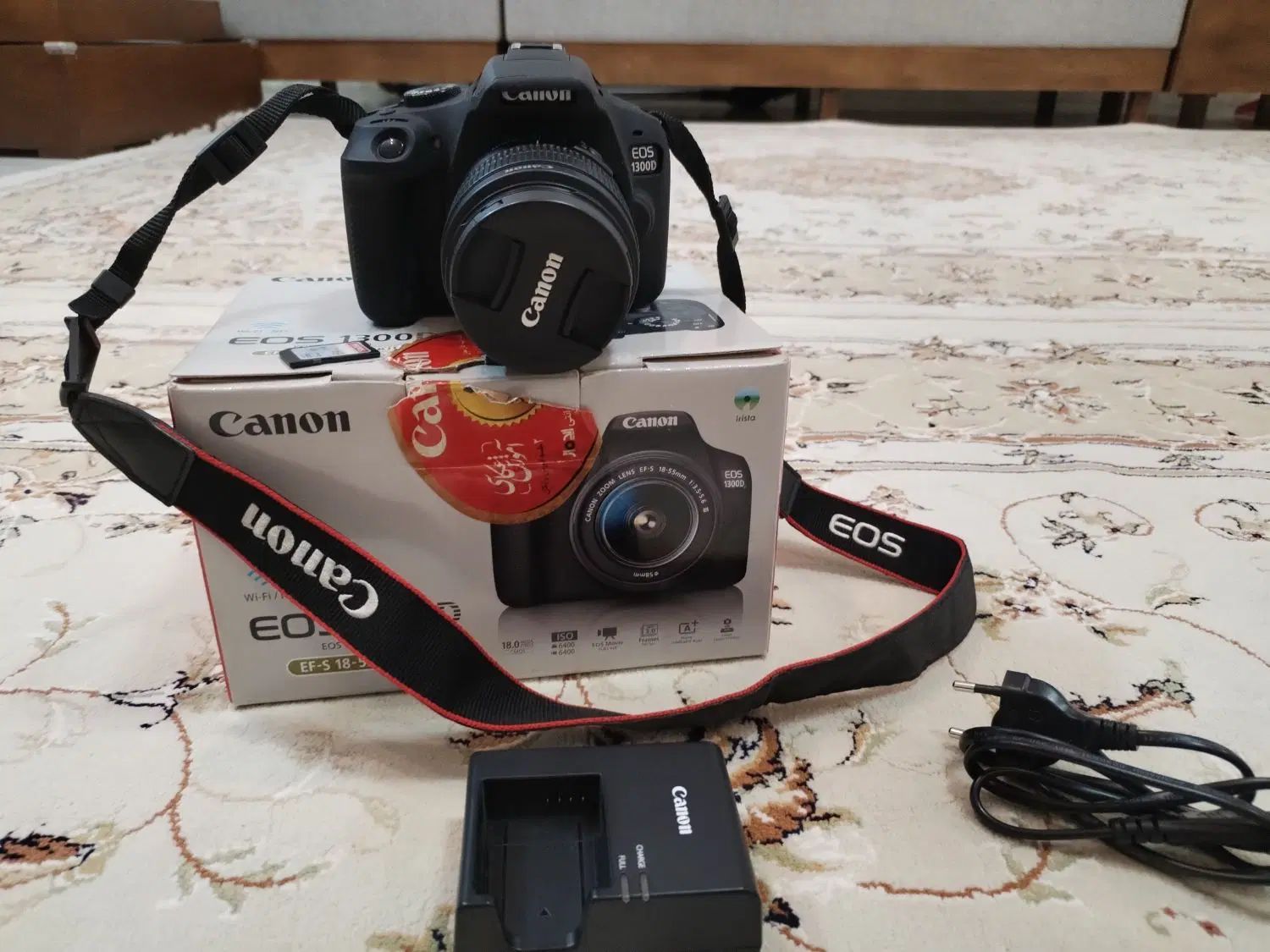 فروش یک دستگاه دوربین Canon 1300D مدل DSLR|دوربین عکاسی و فیلم‌برداری|مشهد, هفت تیر (آب و برق)|دیوار
