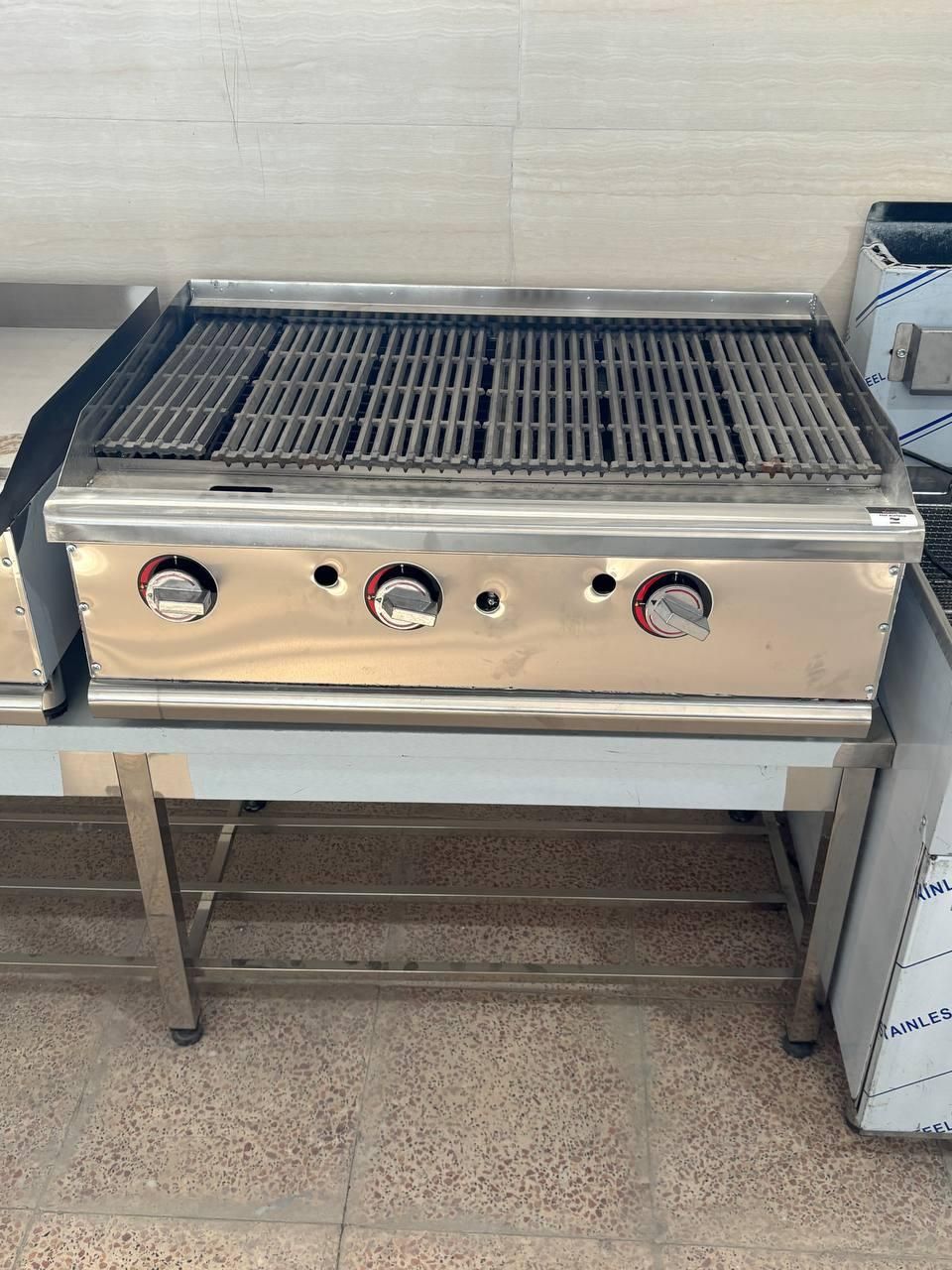 گریل رو میزی/ذوغالی/روغنی|کافیشاپ و رستوران|تهران, جوانمردان (اندیشه)|دیوار