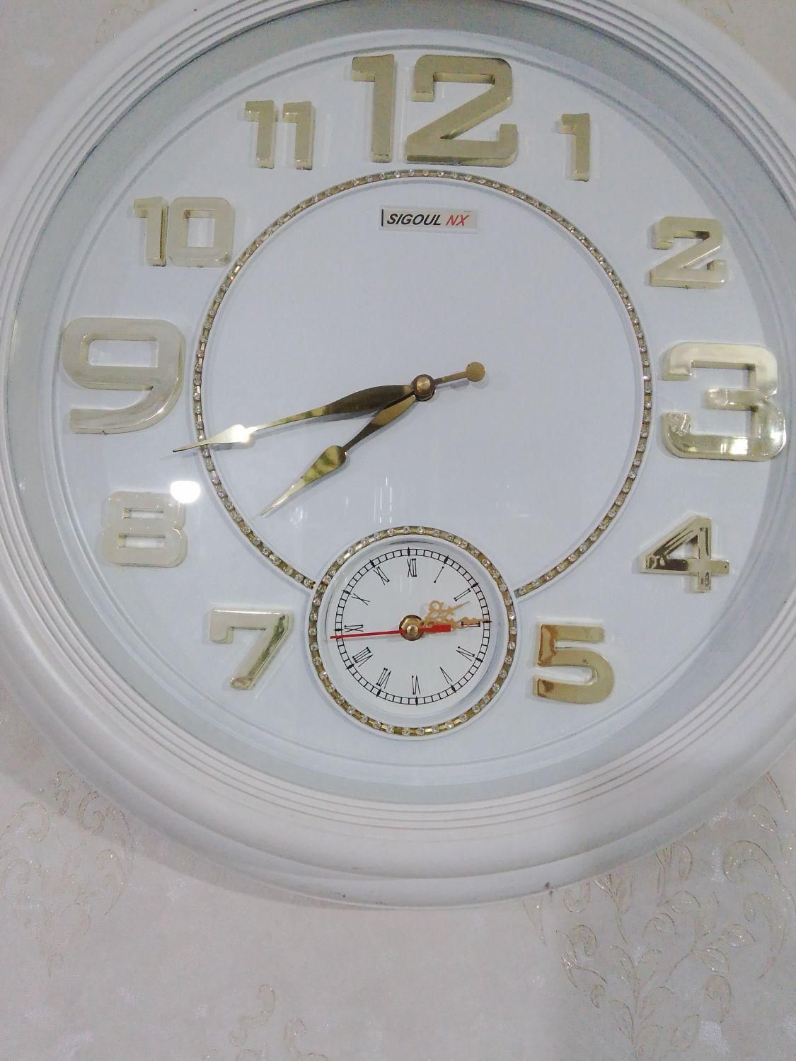 ساعت|ساعت|اصفهان, ملکشهر|دیوار