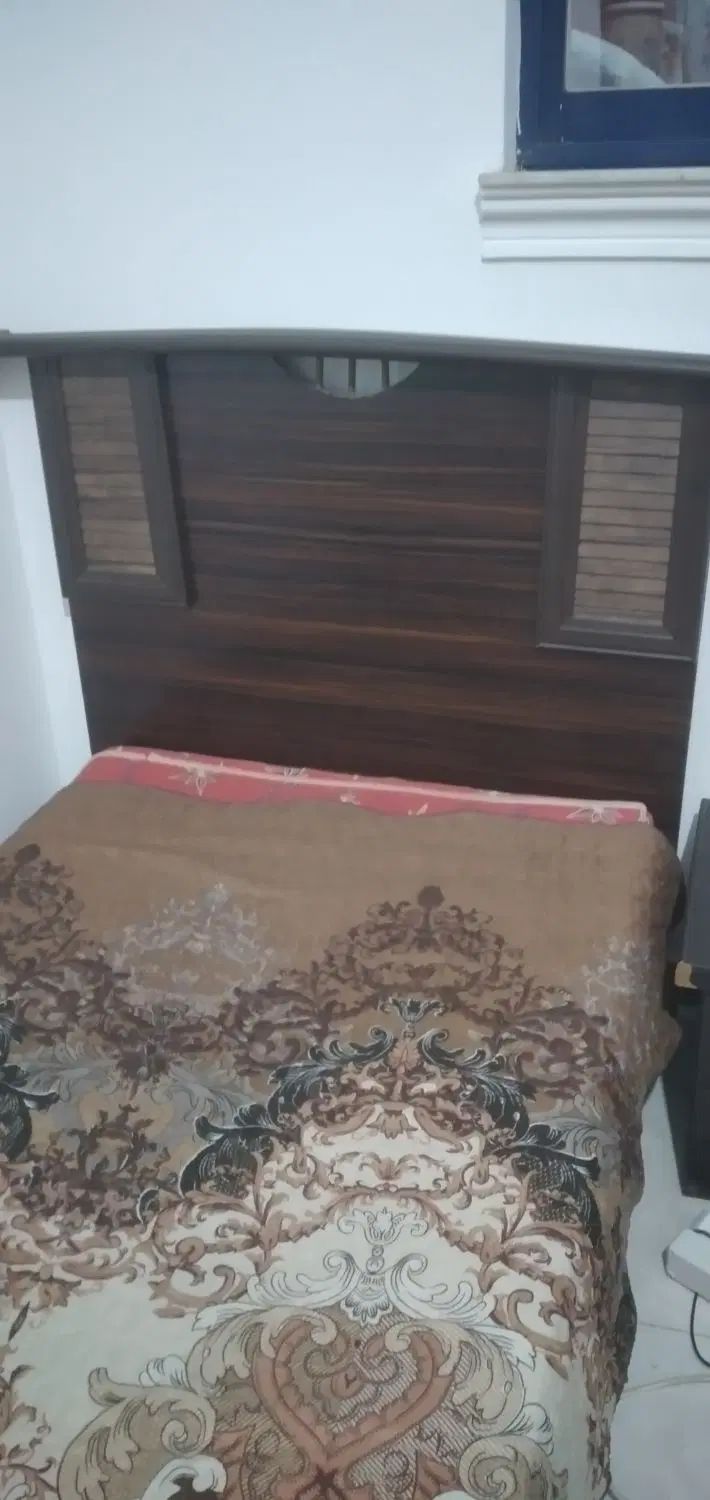 تخت و میز آرایش MDF|تخت و سرویس خواب|رشت, ولکس|دیوار