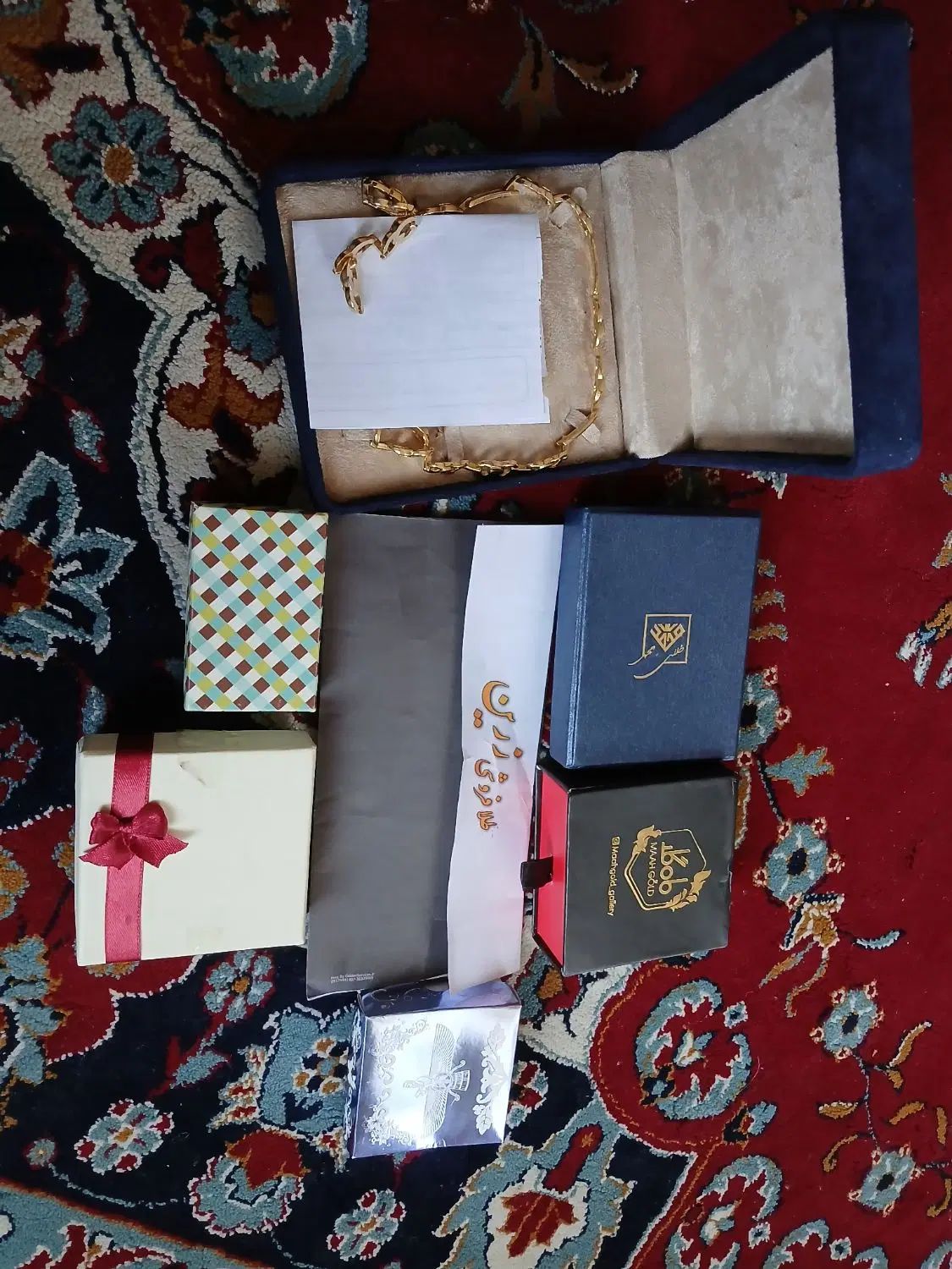 فروش طلا ۴۰۰بالای تابلو نونو استفاده نشده|جواهرات|شیراز, شهرک گلستان|دیوار