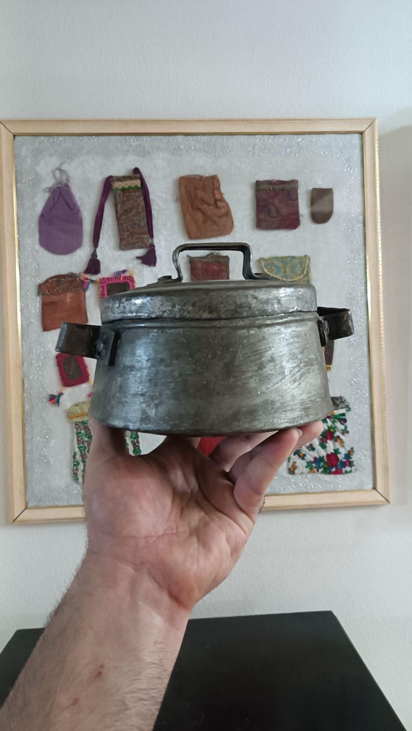 دیگچه مسی قاجاری|کلکسیون اشیاء عتیقه|آمل, |دیوار