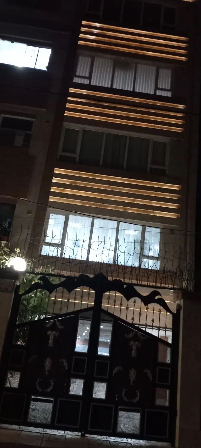 واحد نوساز تک واحدی ۱۲۶متر|فروش آپارتمان|کرج, شهرک ظفر|دیوار