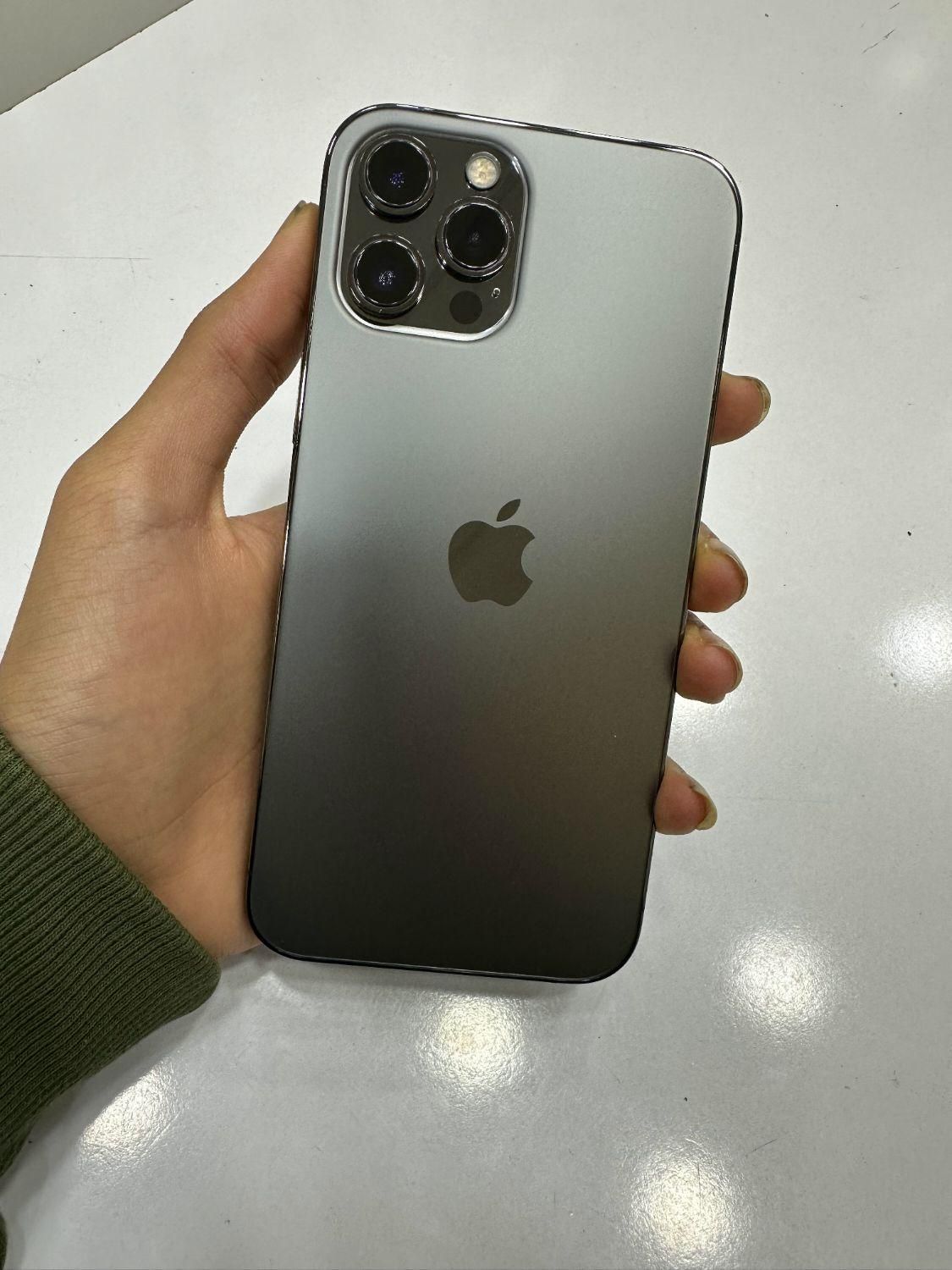 اپل iPhone 12 Pro Max ۲۵۶ گیگابایت|موبایل|تهران, ابراهیم‌آباد|دیوار