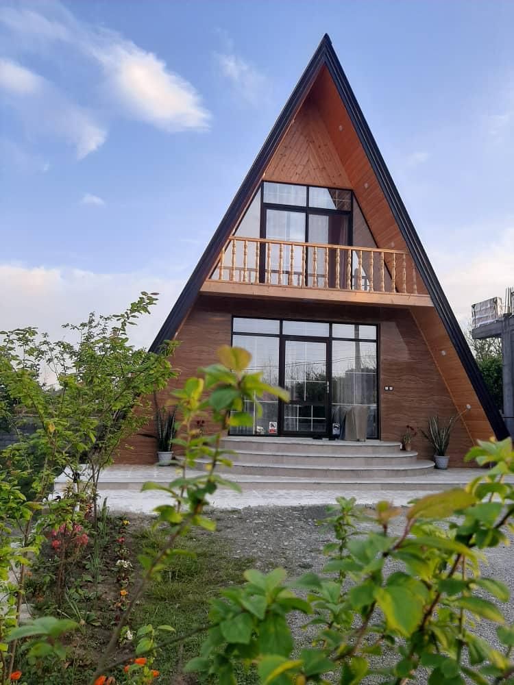 اجاره کلبه چوبی نوساز و تمیز حیاط دار|اجارهٔ کوتاهمدت آپارتمان و سوئیت|رضوانشهر, |دیوار