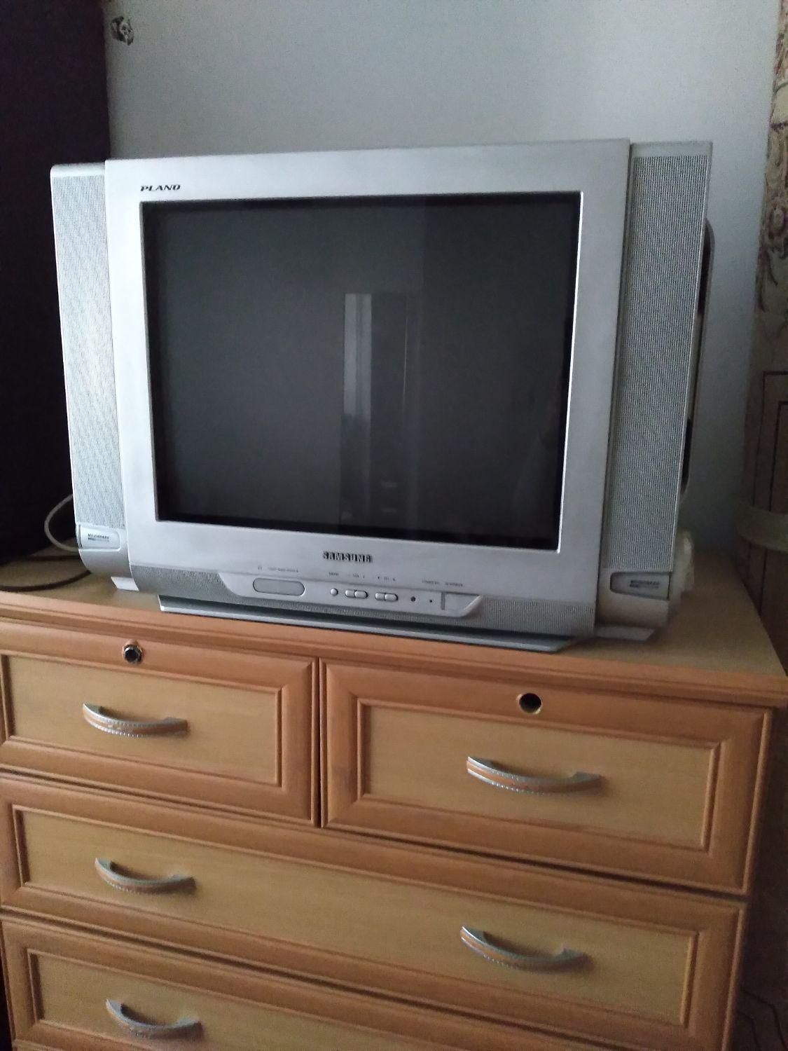 تلویزیون ۲۶ اینچ سام سونگ سالم بدونه کنترول|تلویزیون و پروژکتور|بندر انزلی, معلم|دیوار