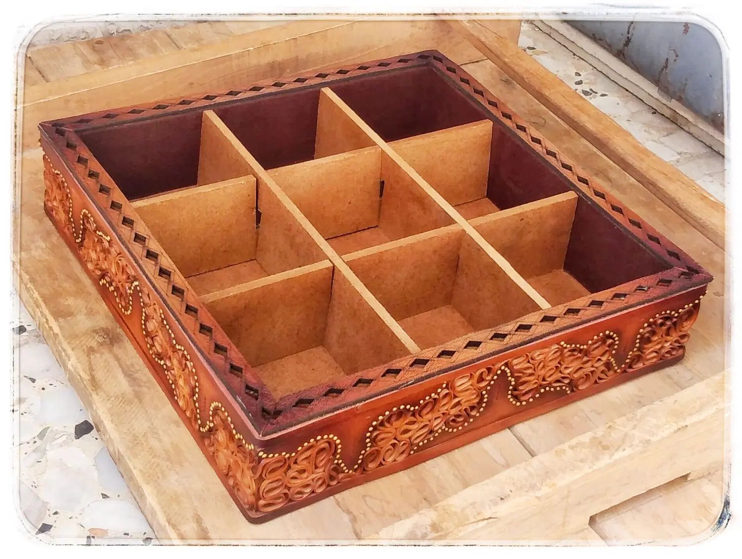 باکس معرق چرم|صنایع دستی و سایر لوازم تزئینی|اصفهان, کوجان|دیوار