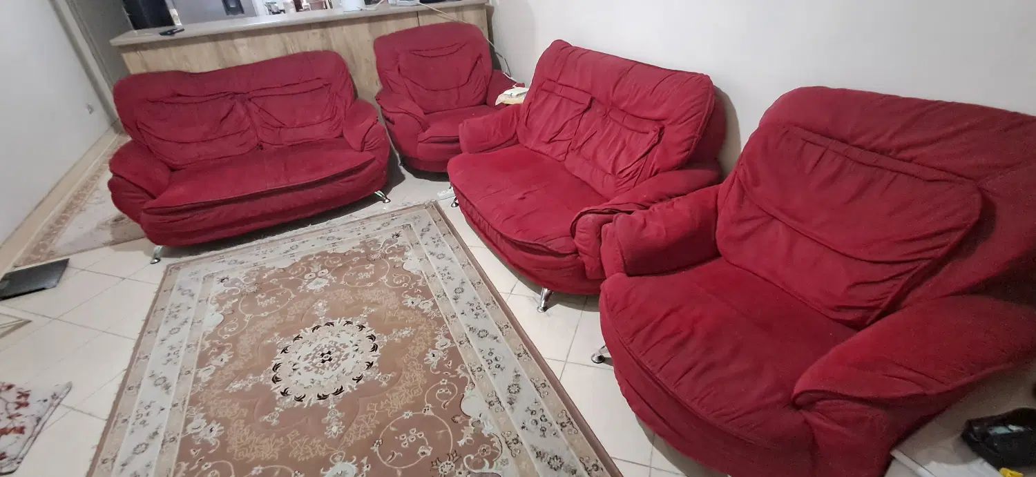 کاناپه ۶ نفره قرمز مجانی|مبلمان خانگی و میز عسلی|تهران, سبلان (لشگر)|دیوار