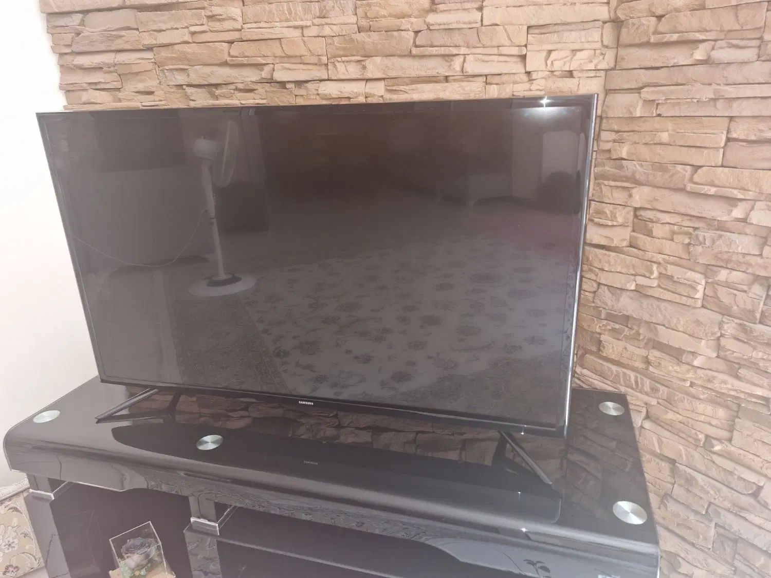 تلویزیون ۴۳ اینچ سامسونگ LED|تلویزیون و پروژکتور|اصفهان, باغ فردوس|دیوار