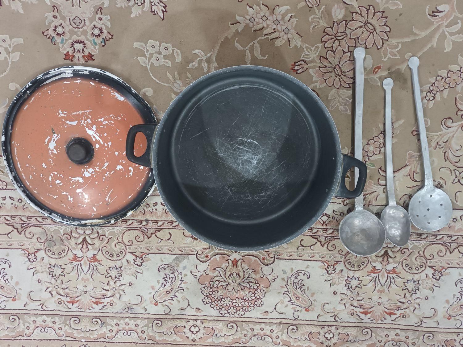 دیگ تفلون بزرگ و ملاقه کفگیر روحی|ظروف پخت‌وپز|مسجد سلیمان, |دیوار