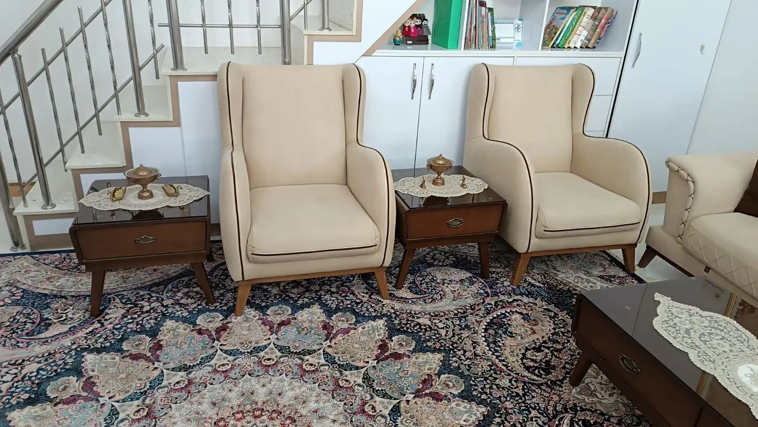 مبلمان راحتی ۸نفره کارتهران تمام چوب باروکش ترک|مبلمان خانگی و میز عسلی|مشهد, بهمن|دیوار