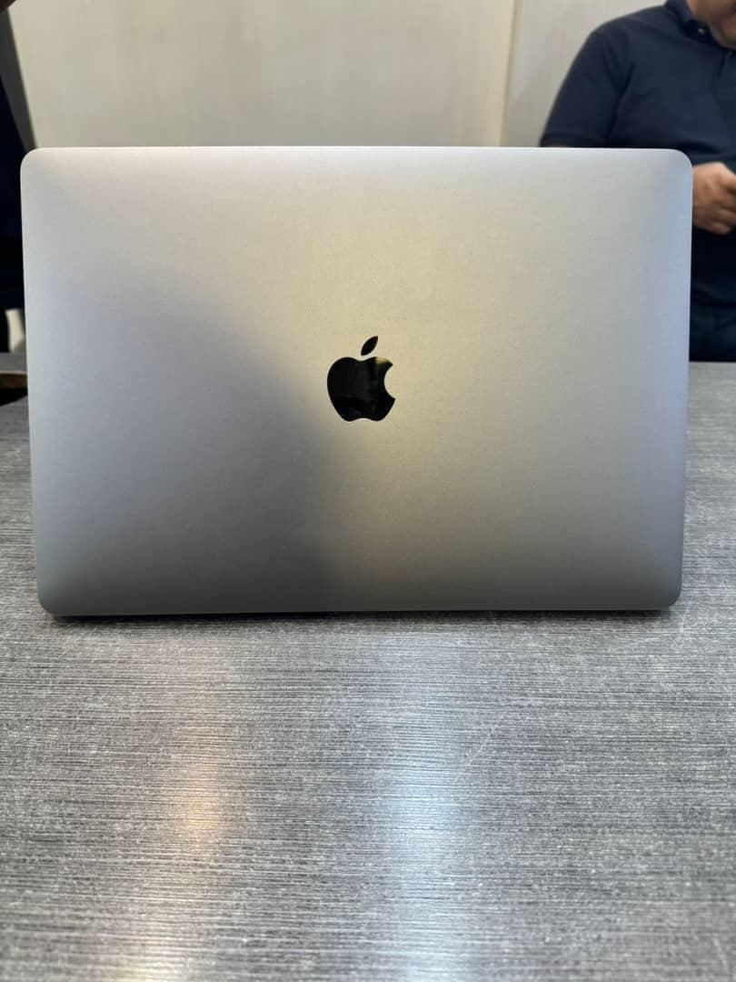 لپ تاپ مک بوک،چهار گیگ گرافیگ،رم 32 ،macbookpro i9|رایانه همراه|تهران, میدان ولیعصر|دیوار