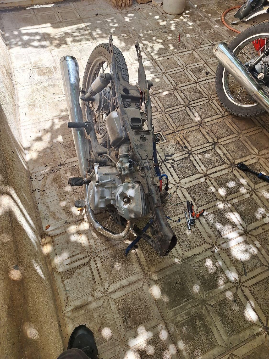 تعمیر تخصصی موتورسیکلت با تجربه|خدمات موتور و ماشین|بیجار, |دیوار