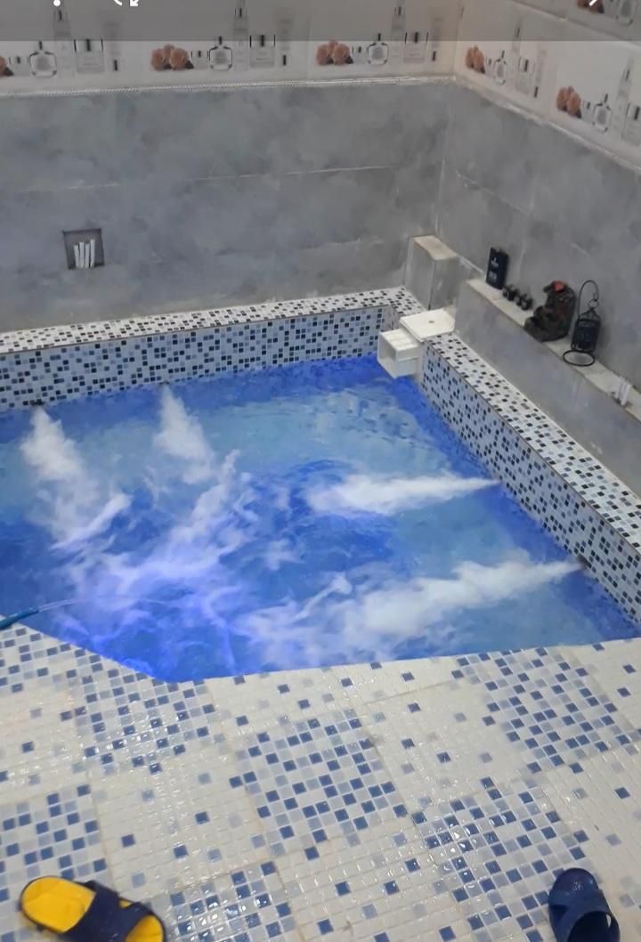 منزل مبله با سونا و جکوزی آبگرم|اجارهٔ کوتاهمدت ویلا و باغ|شیراز, کرونی(خاتونک)|دیوار