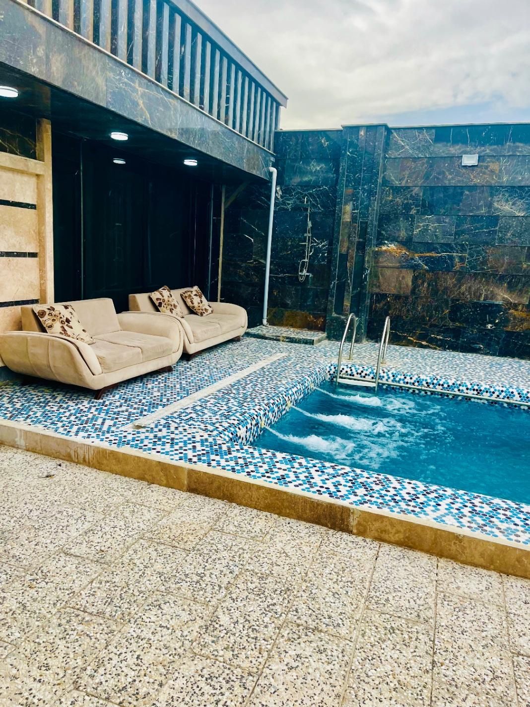 اجاره روزانه/باغ ویلا/استخر آبگرم/فول امکانات/جشن|اجارهٔ کوتاهمدت ویلا و باغ|محمدشهر, محمدشهر|دیوار