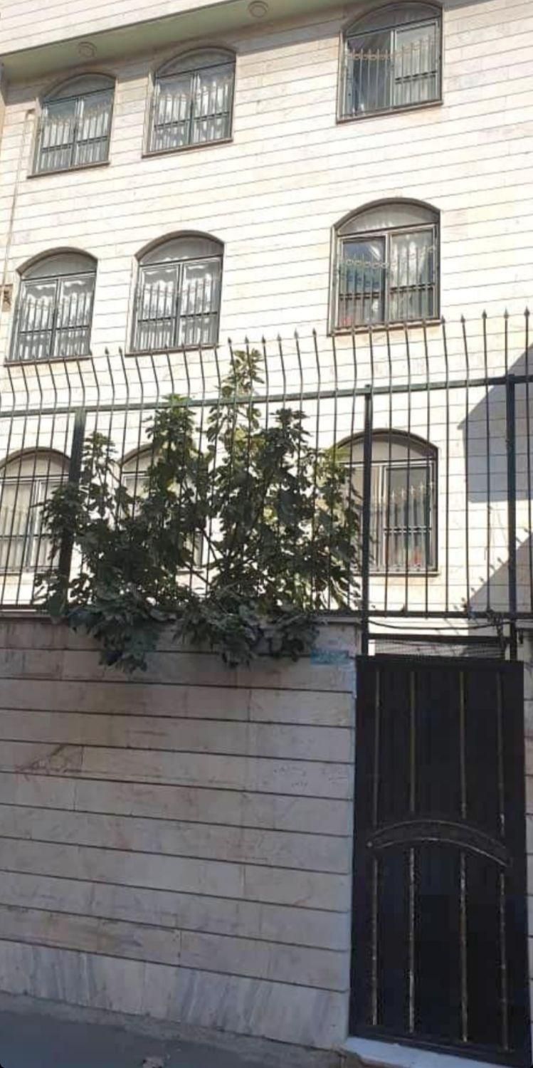 آپارتمان تک واحدی ۹۰ متری خ تهران لوکیش عالی|فروش آپارتمان|قائم‌شهر, |دیوار