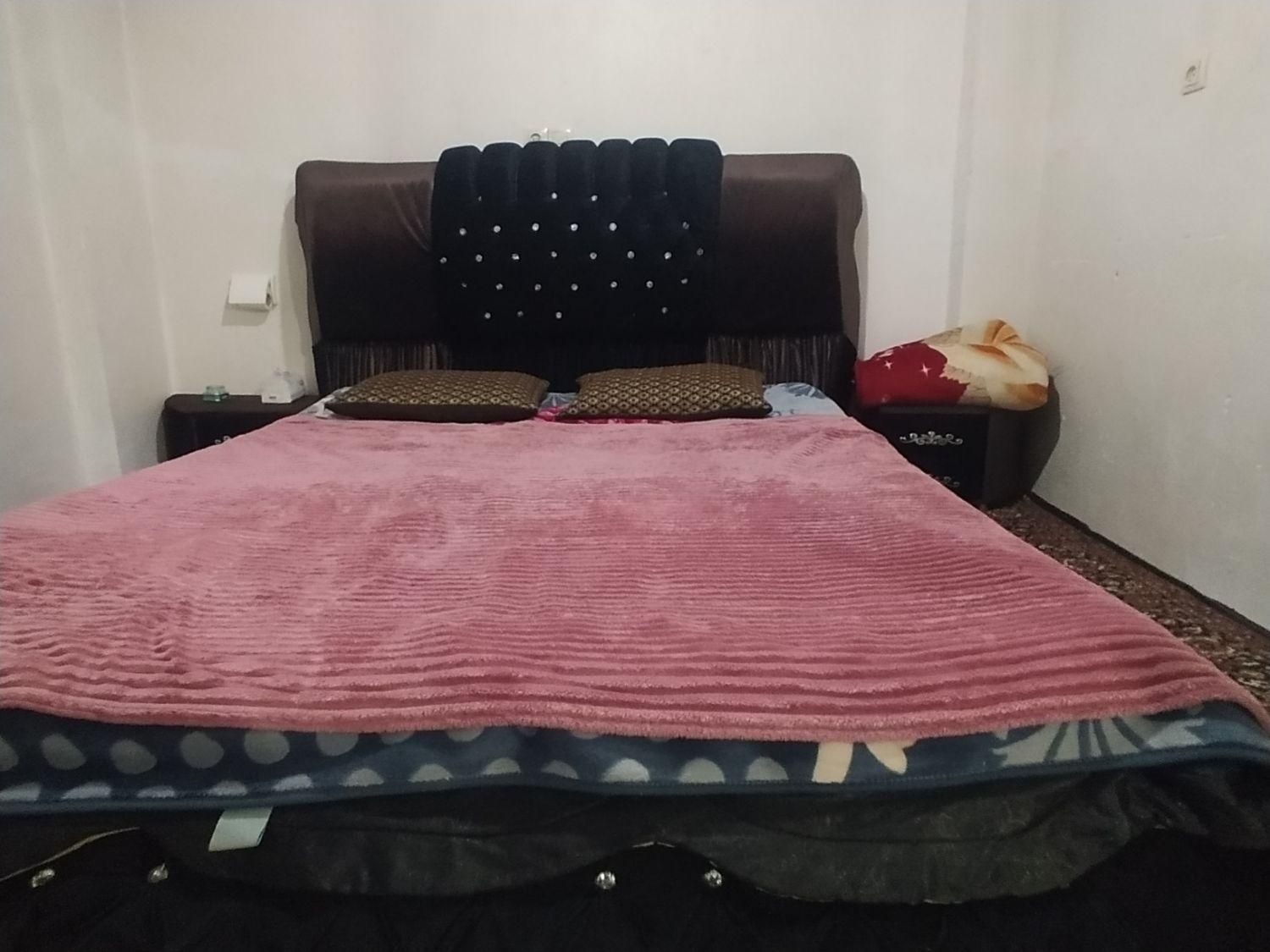 سویت امن وتمیز باتخت وپتوی تمیز|اجارهٔ کوتاه‌مدت آپارتمان و سوئیت|کرمانشاه, |دیوار