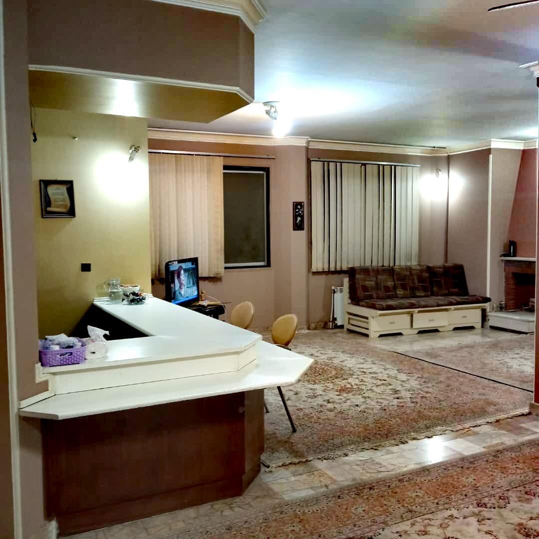 اجاره آپارتمان در حاشیه خیابان دانشگاه|اجارهٔ آپارتمان|مشهد, جنت|دیوار