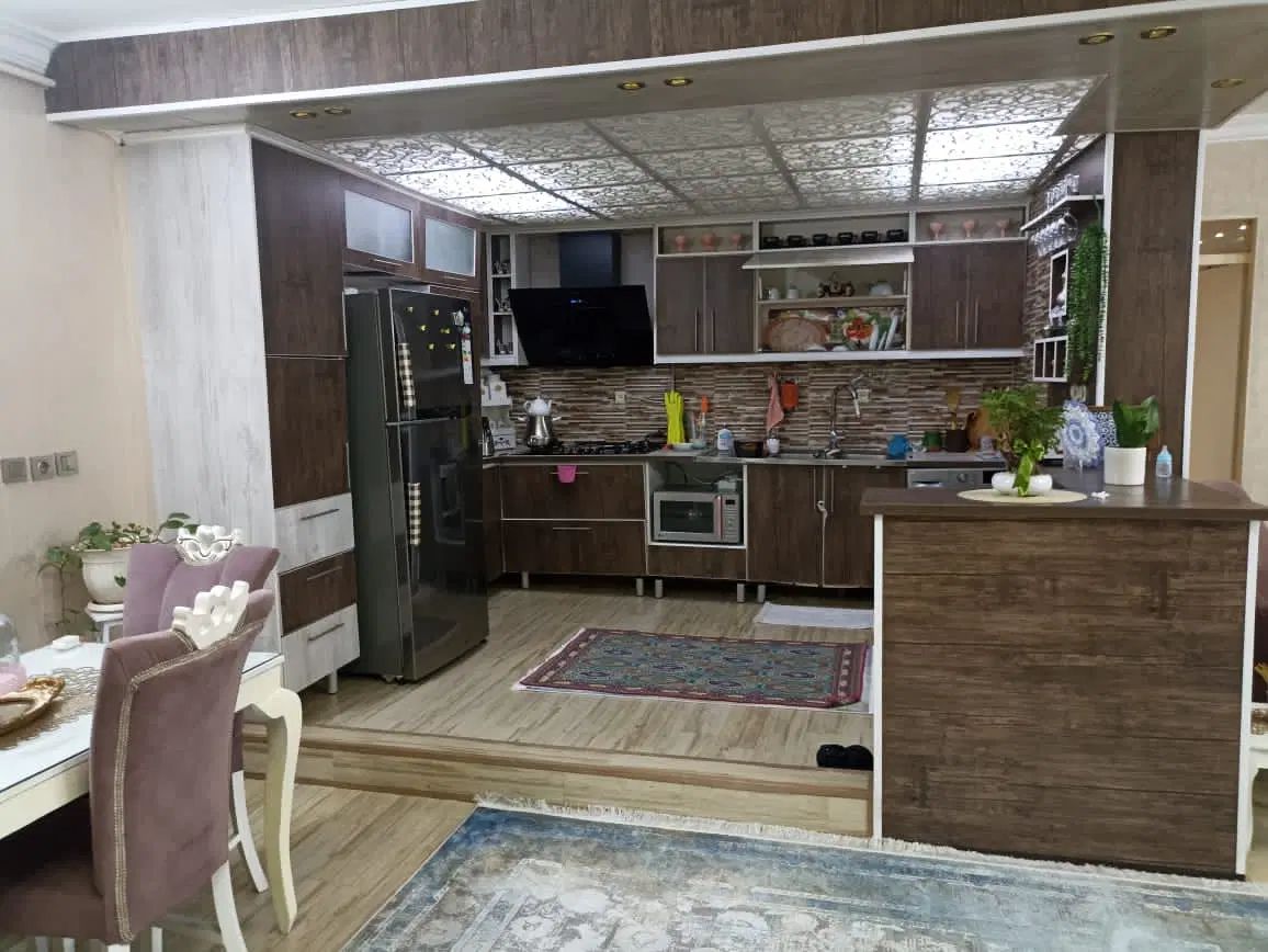 حصارک بال۹۰متر۲خواب۲برغرق درنورنزدیک مدارس ابتدایی|اجارهٔ آپارتمان|کرج, حصارک بالا|دیوار
