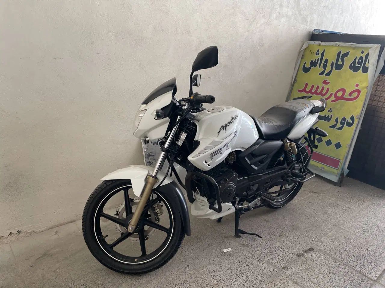 موتور سیکلت آپاچی|موتورسیکلت|کرمانشاه, |دیوار