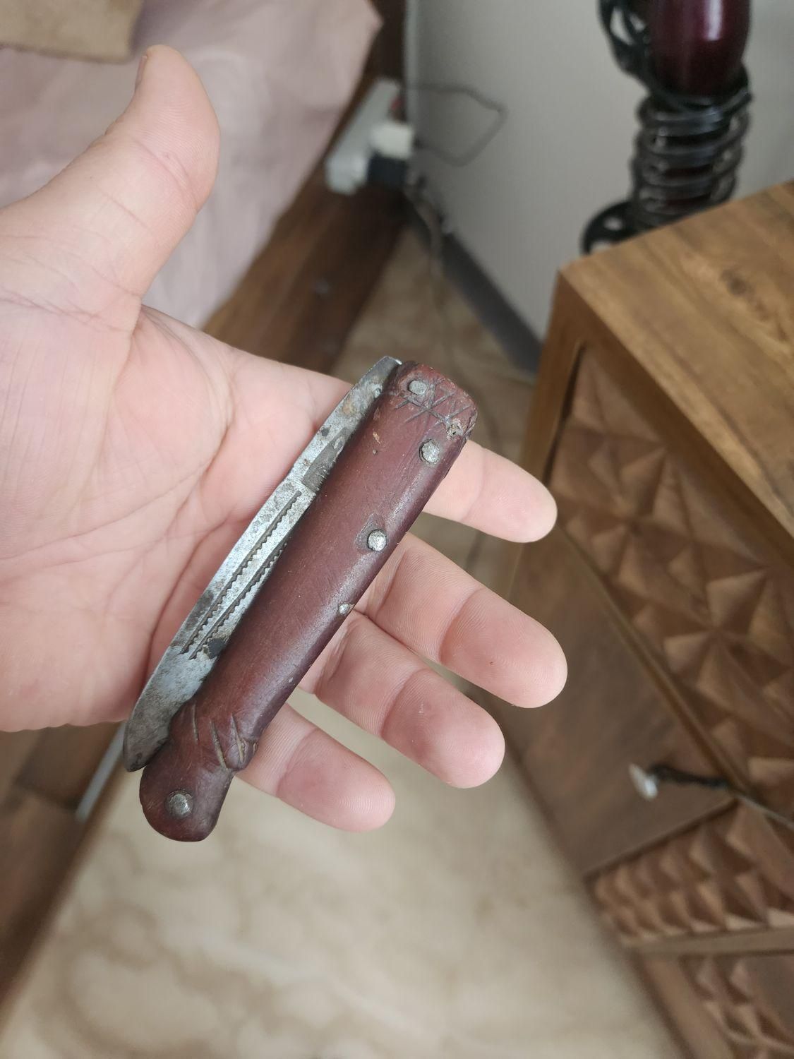 کارد یا چاقو تاشو عتیقه قدمت قاجار|کلکسیون اشیاء عتیقه|تهران, نارمک جنوبی|دیوار