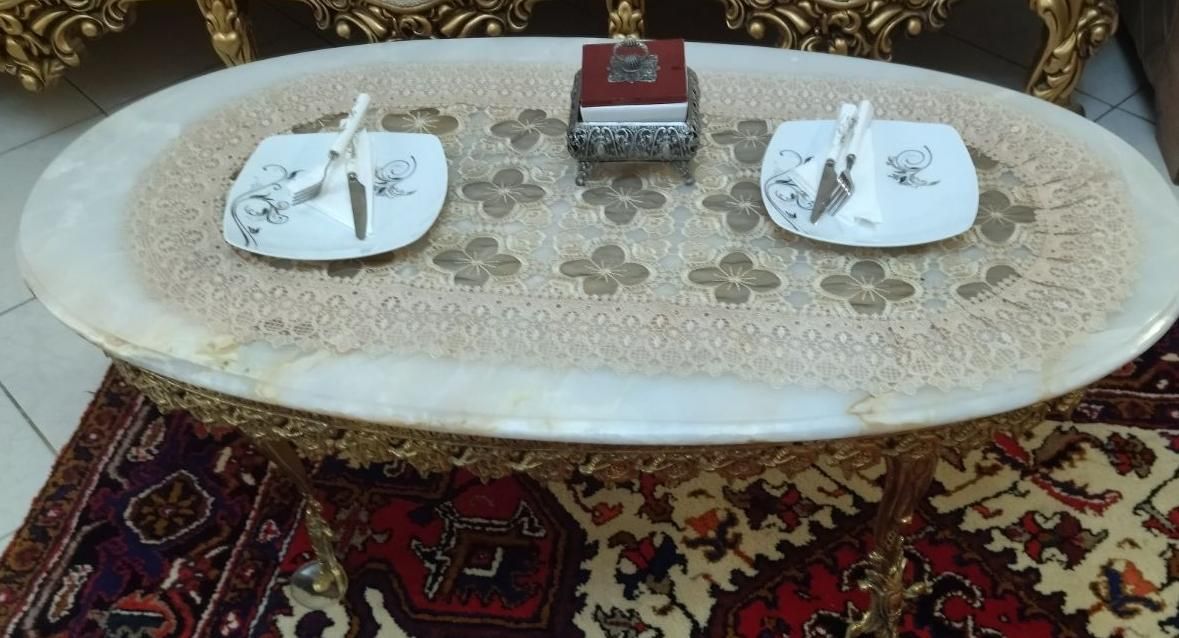 میز برنز بزرگ|مبلمان خانگی و میز عسلی|تبریز, |دیوار