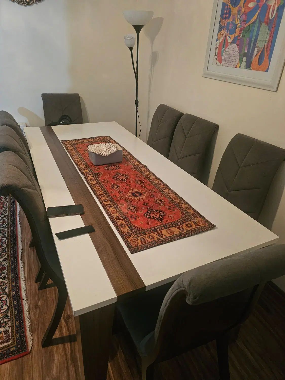 مبل ۷ نفره بانهار خوری ۸ نفره با صندلی و جلومبلی|مبلمان خانگی و میز عسلی|تهران, یوسف‌آباد|دیوار